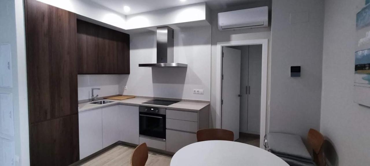 Guesting Hospital Apartment กาดิซ ภายนอก รูปภาพ